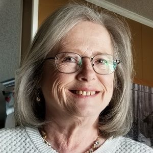 Meet your Posher, Debbie